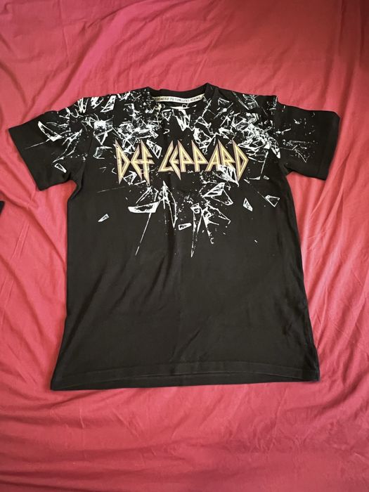 Маркови дрехи различни модели.