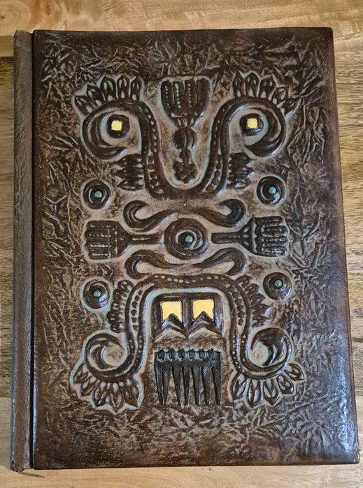 Кожени папки от Соц-а