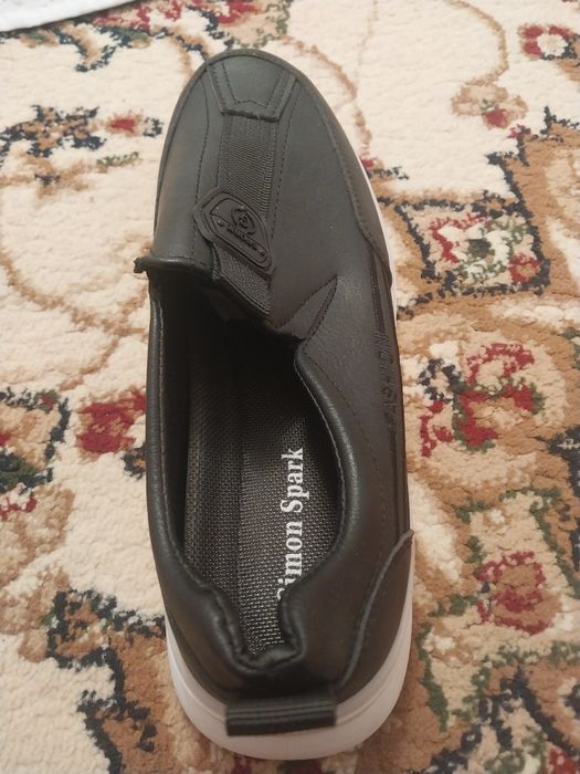 Қыстық аяқ киім сатылады