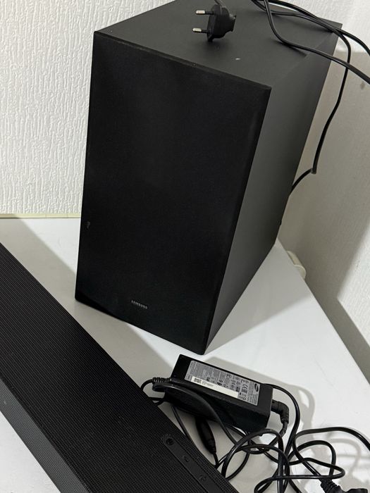 Продам Soundbar  samsung Q600B