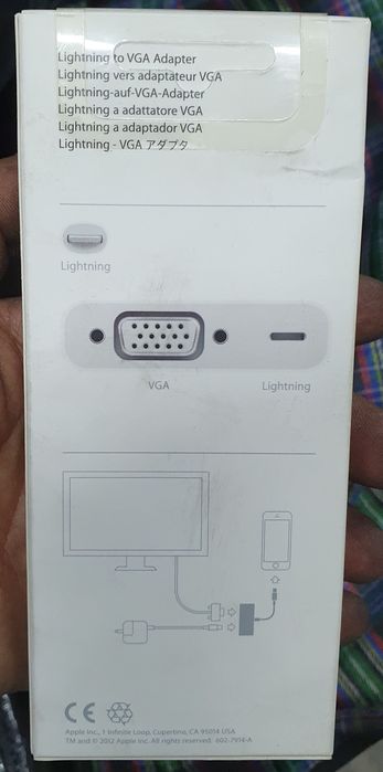 Apple lightning to VGA адаптер