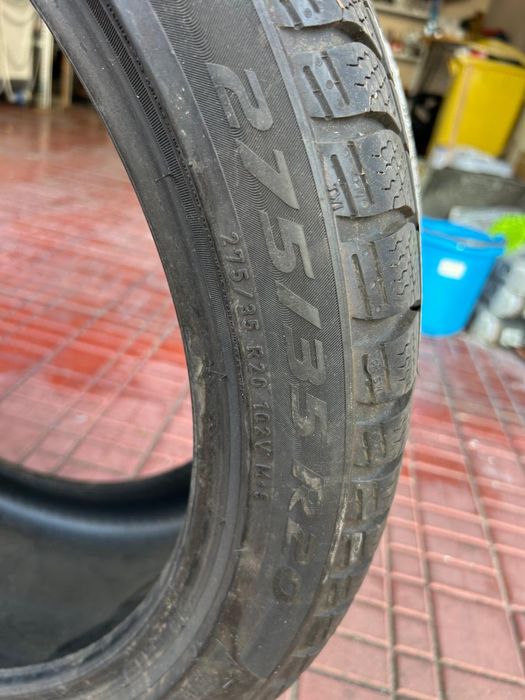 Cauciucuri Pirelli 2 dimensiuni 245/40/20 2 buc si 275/35/20 2 buc