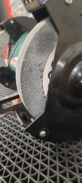 Малко употребяван електрически шмиргел Parkside PD0S 200 C2