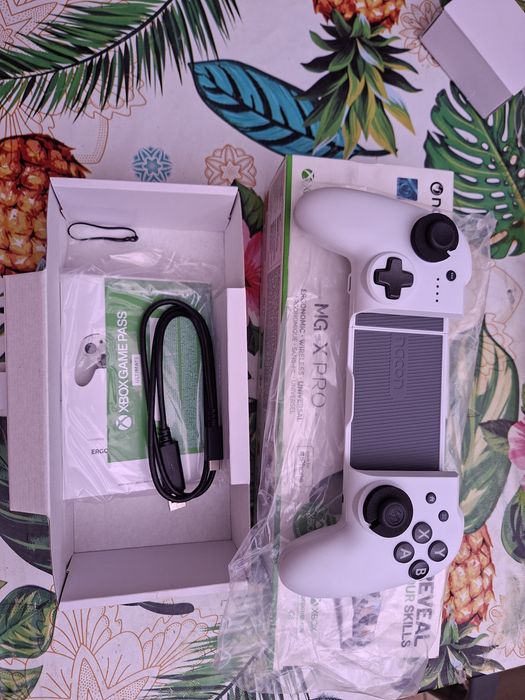 Wireless Джойстик за Iphone, MG-X Pro от Microsoft-Xbox