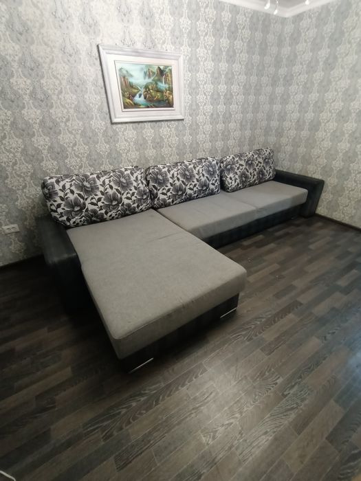 Продам диван в хорошем состоянии