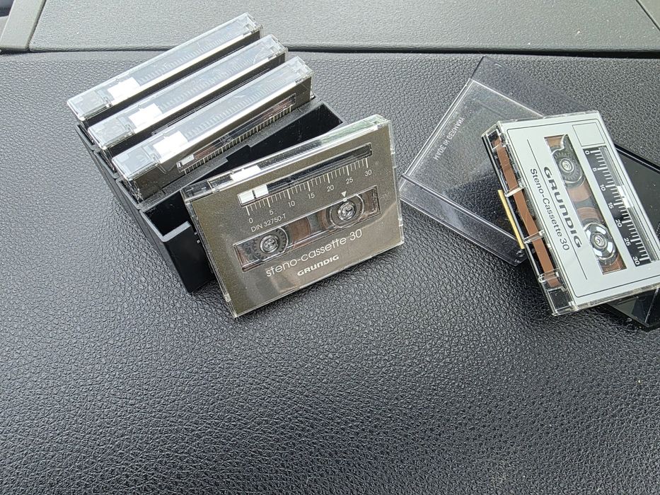 Mini casete cu carcase
