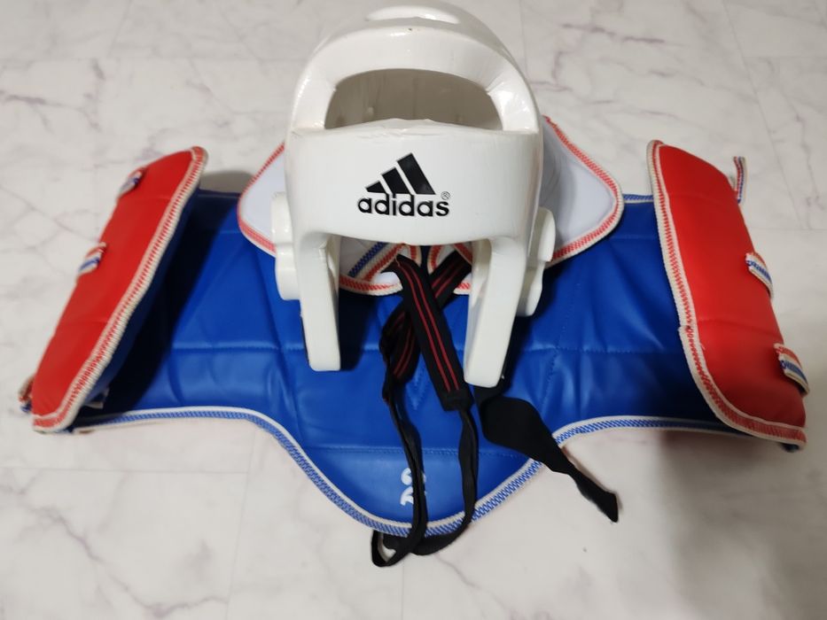 Шлем +нагрудник для таэквондо