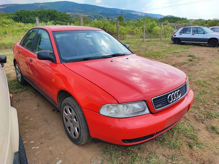 Audi A4 1.6 НА ЧАСТИ