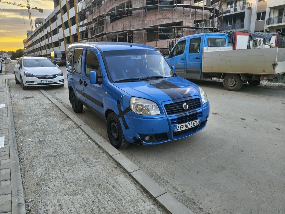 Vând Fiat doblo 1.3 MJTD 2008