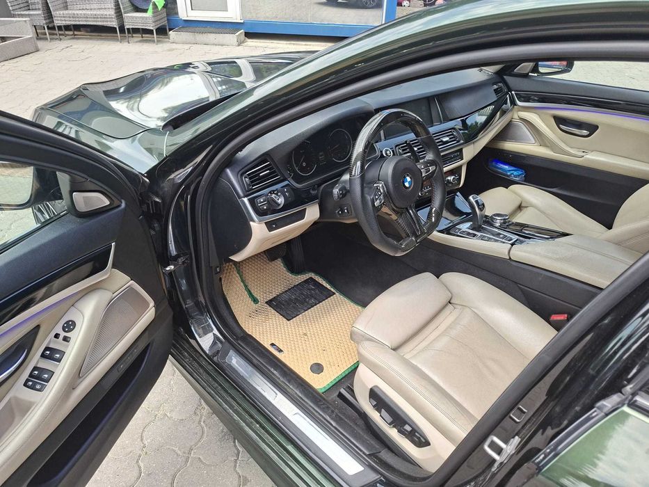 BMW F10 / 535d / 2015 / soft close / x-drive / facelift G30 / volan custom