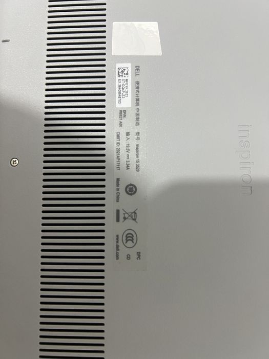 dell inspiron15 3520