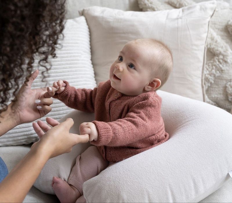 Продам подушку для кормления