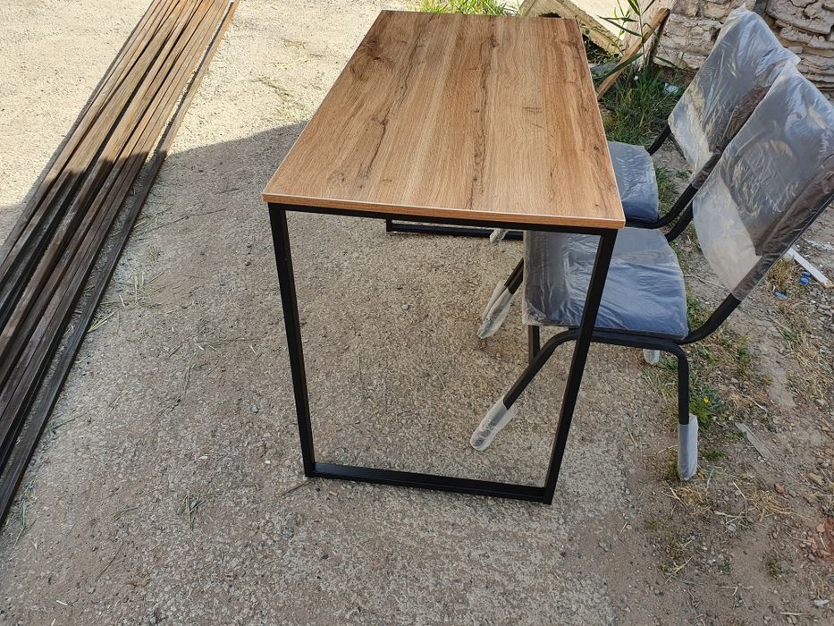 Стол лофть мир..