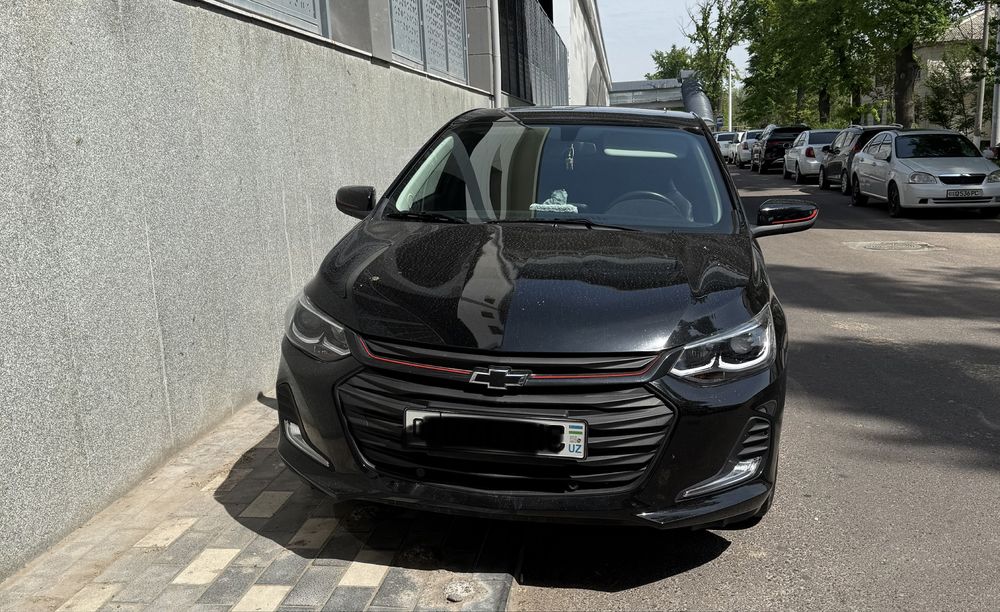 Продается автомобиль Chevrolet Onix