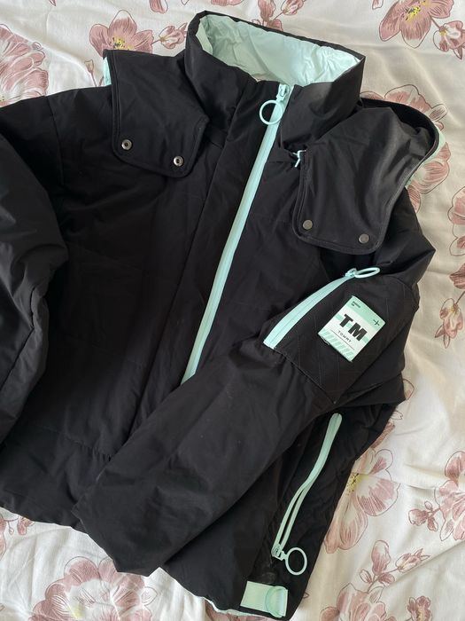 Весенняя куртка размер S