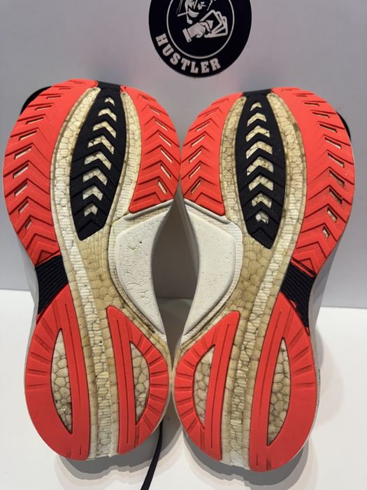 Маратонки SAUCONY TEMPUS.Номер 40.5