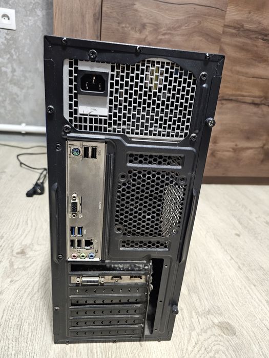 Системный блок i3