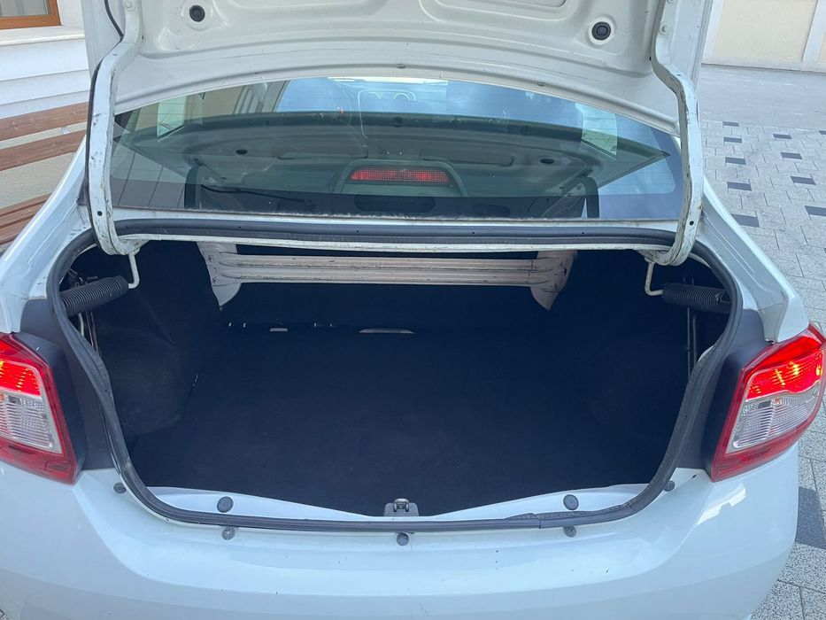 Dacia Logan Aer conditionat, Servodirectie, 2015