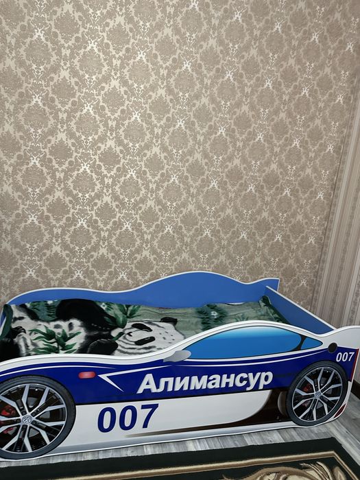 Отдам кровать машинку