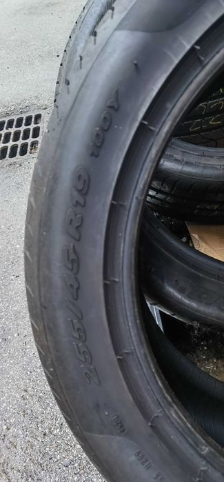 Като НОВИ 255 45 19 Pirelli