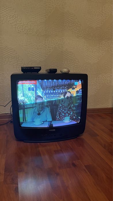 Продам телевизор