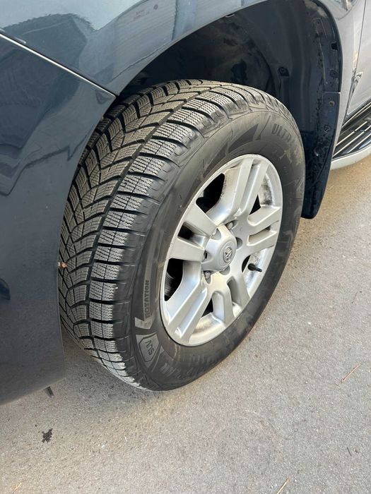 Toyota Land Cruiser 150