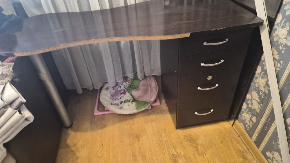 Бюро за маникюр, САМО ЛИЧНО ВЗИМАНЕ.