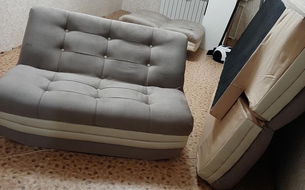 Продаётся диван. Комплект 3.1.1.