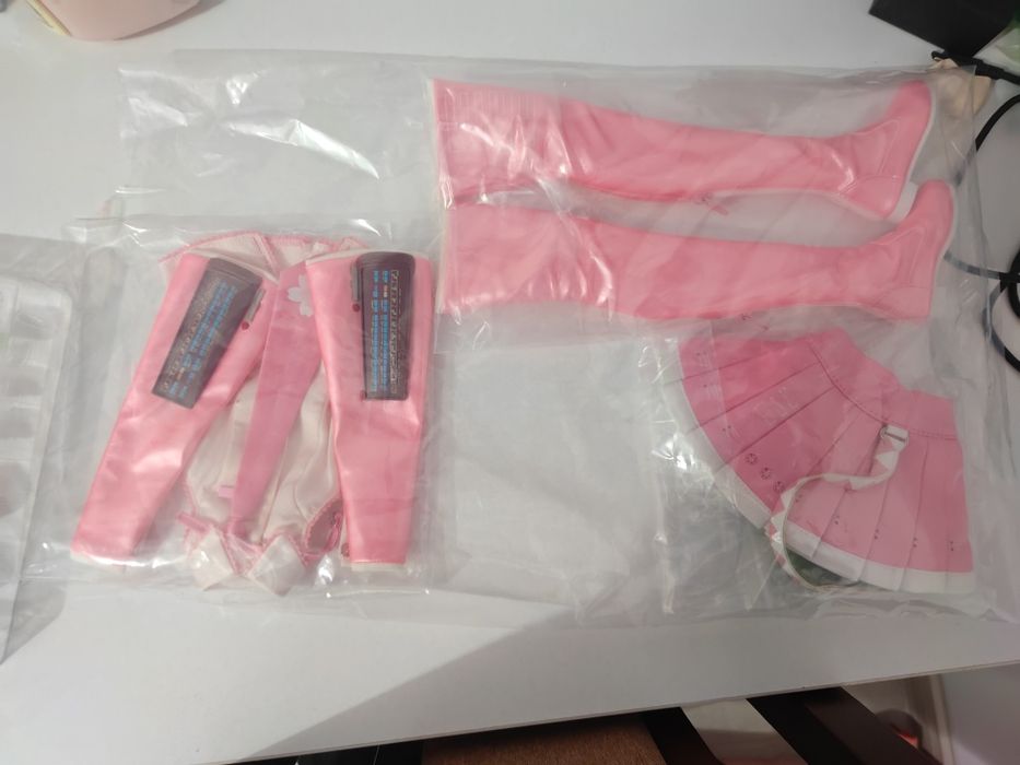 Păpușa Sakura Miku ediție limitată dollfiedream