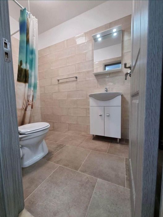Apartament tip studio de închiriat în Victoria rezidential