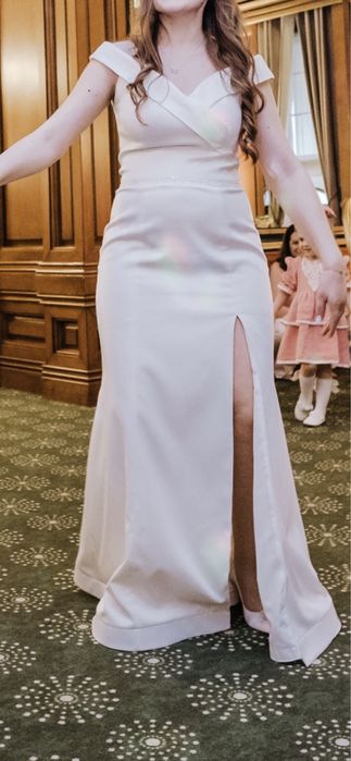 Rochie lunga tip sirena alba