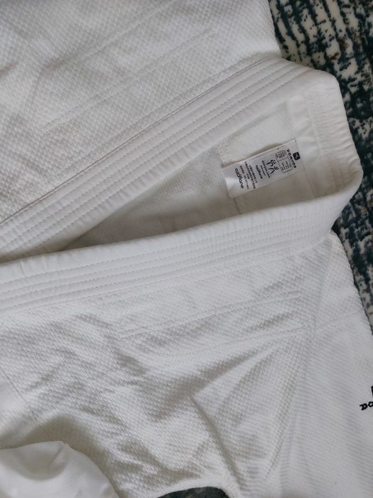 Продам кимоно 130р.