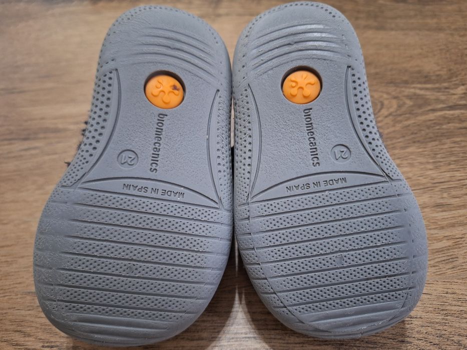 Пантофи biomecanics 21 н.