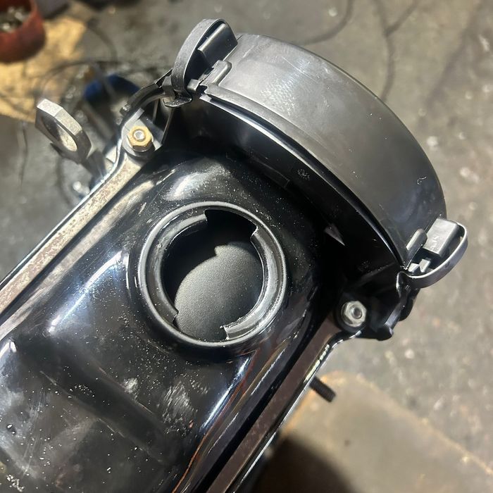 Матор 1.8 моник на Пассат гольф ауди