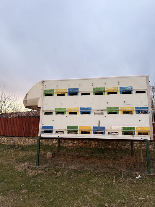 De vânzare cub pentru stupi / pavilion apicol