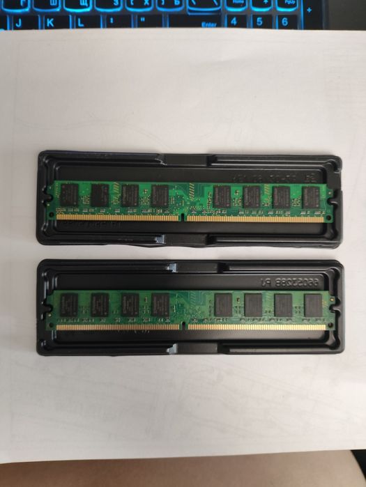 Модуль памяти DDR2 2Gb
