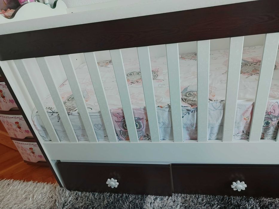 Легло , люлка,на три нива е.