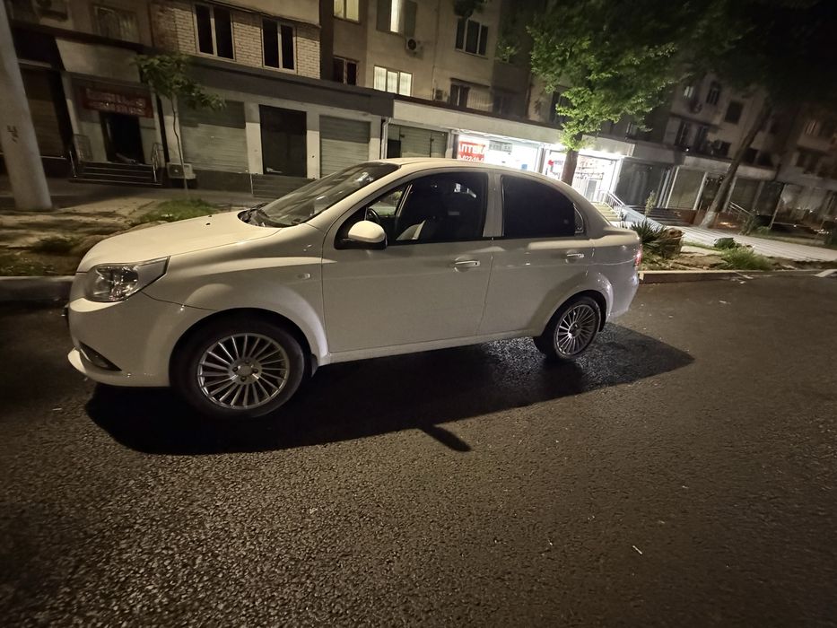 Продается срочно nexia 3