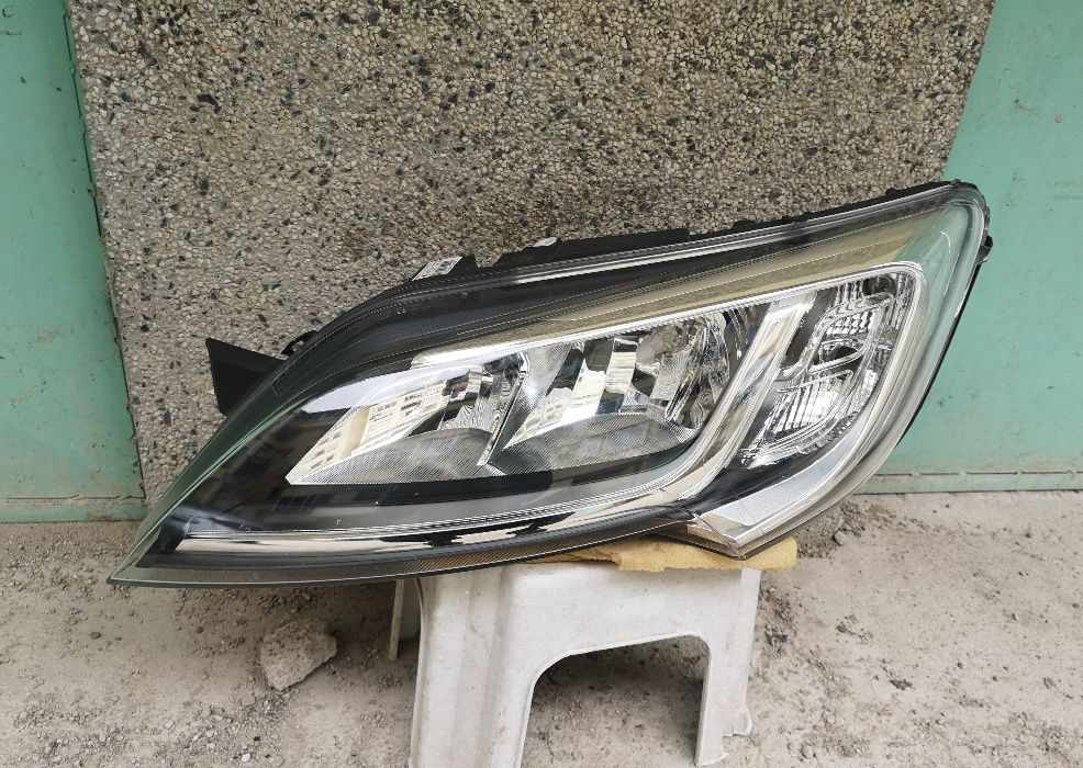 Оригинални Ляв Десен  фар Ситроен Citroen Jumper Fiat Ducato