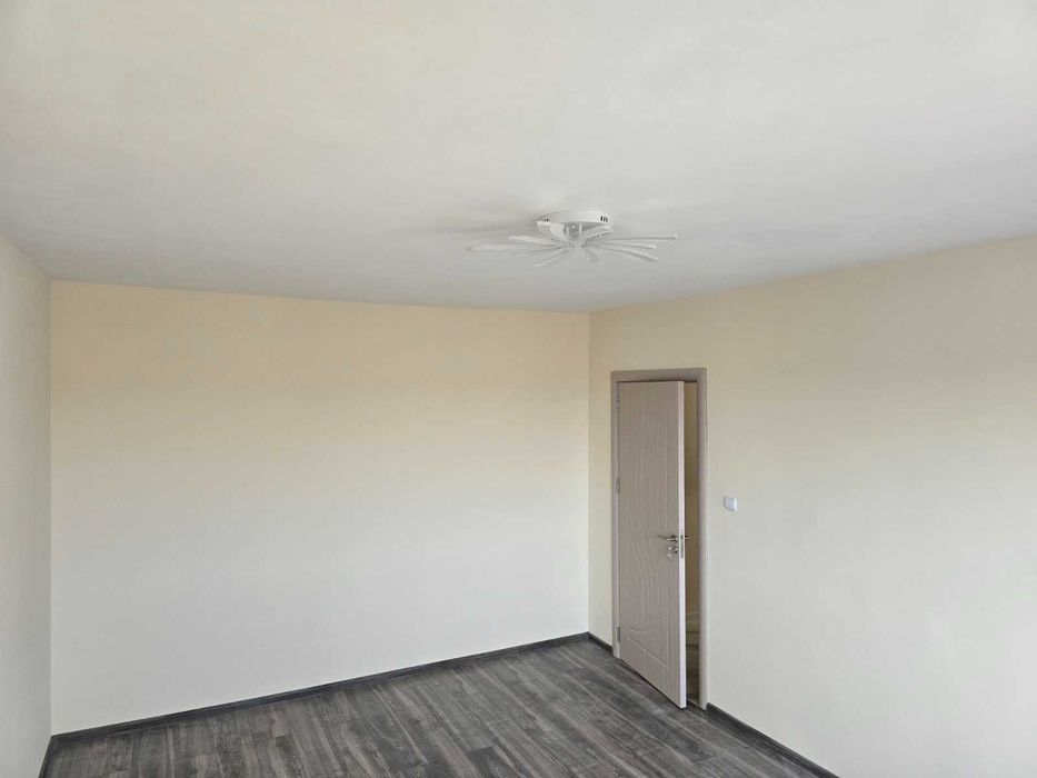 Продава се Тристаен апартамент в Варна, Трошево - 74 кв.м за 1796 €/кв.м - Снимка #7