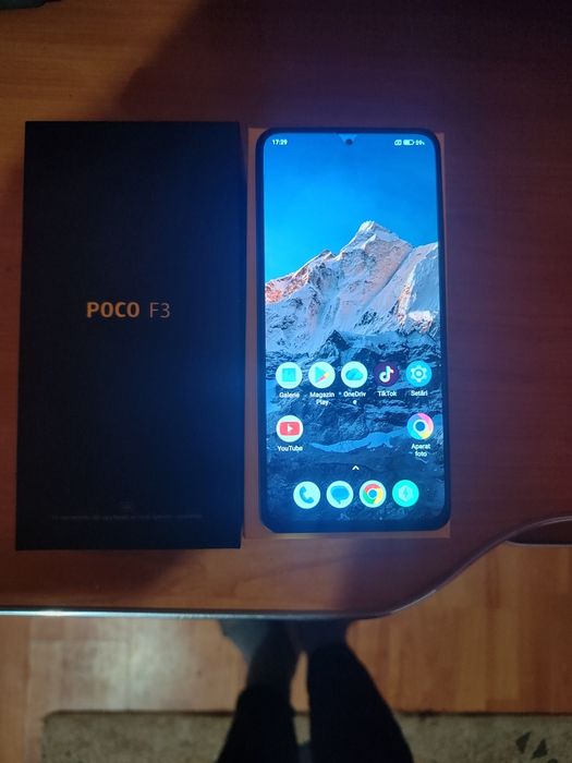 Poco f3 cu accesorii