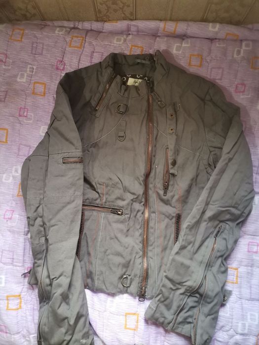 Продаю женские куртки