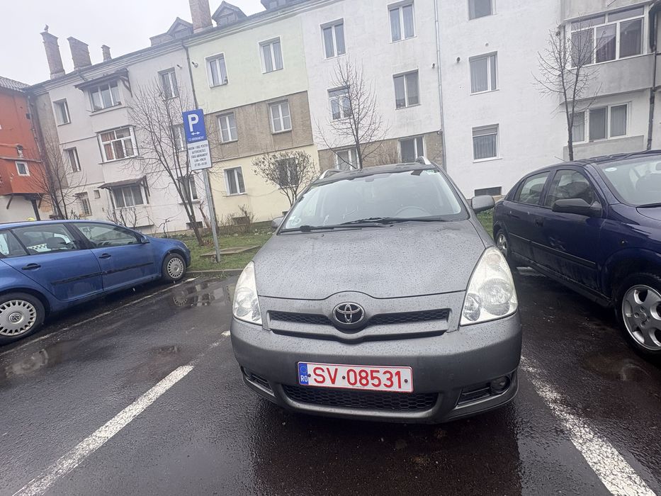 Vand sau schimb toyota corola