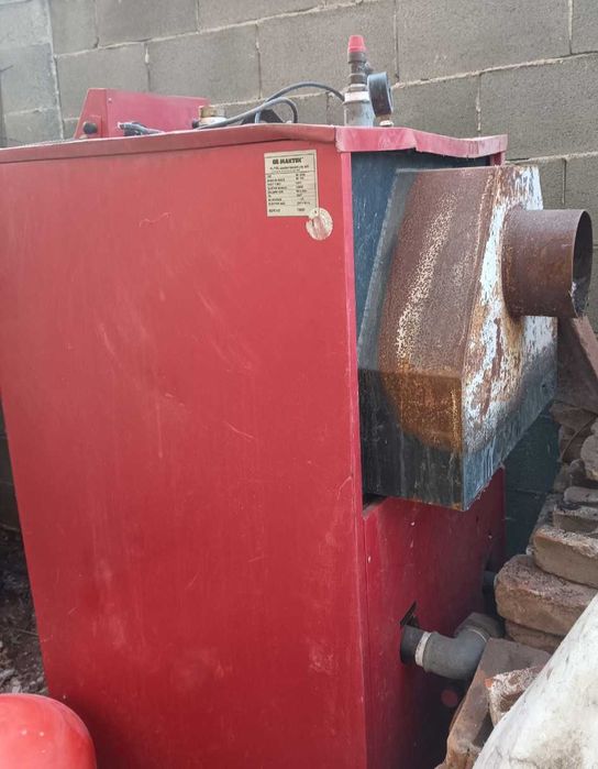 Котел-твърдо гориво (дърва и въглища)