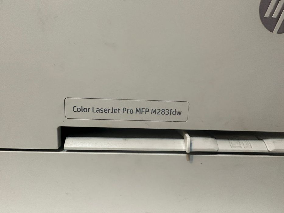 Продам цветной лазерный принтер HP