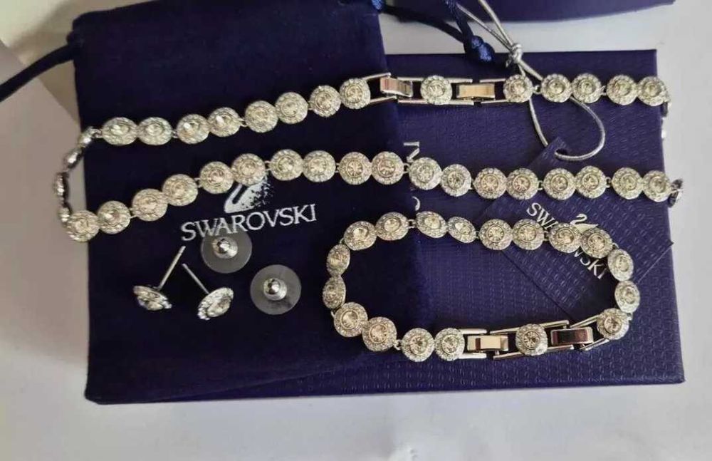 Set Swarovski Angelic Argintiu - Colier/Bratara/Cercei