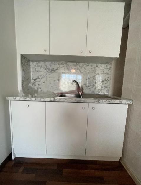 Дава се под наем Тристаен апартамент в София, Лозенец - 115 кв.м за 900 € - Снимка #2