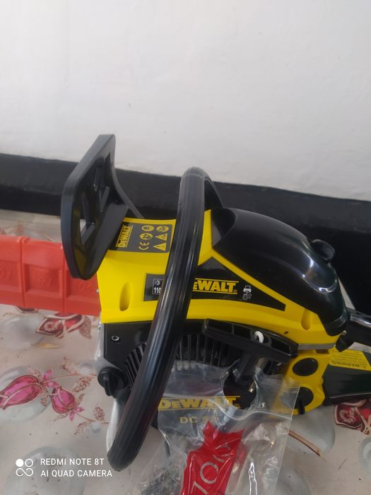 Бензиновый генератор DeWalt