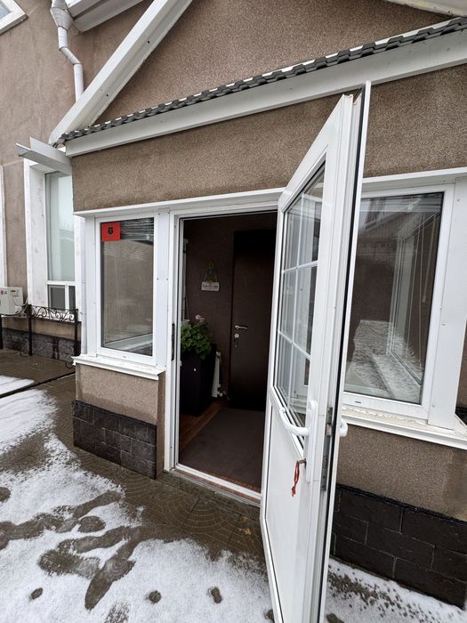 Продам 2 дома на одном участке