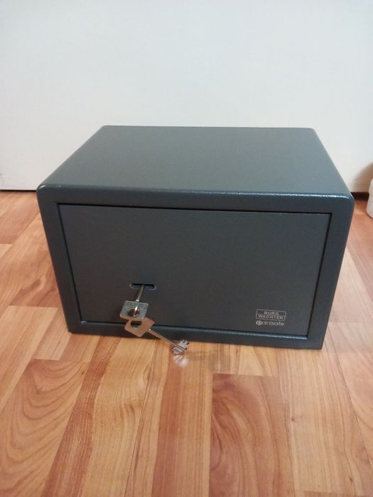 Малък сейф за ценности